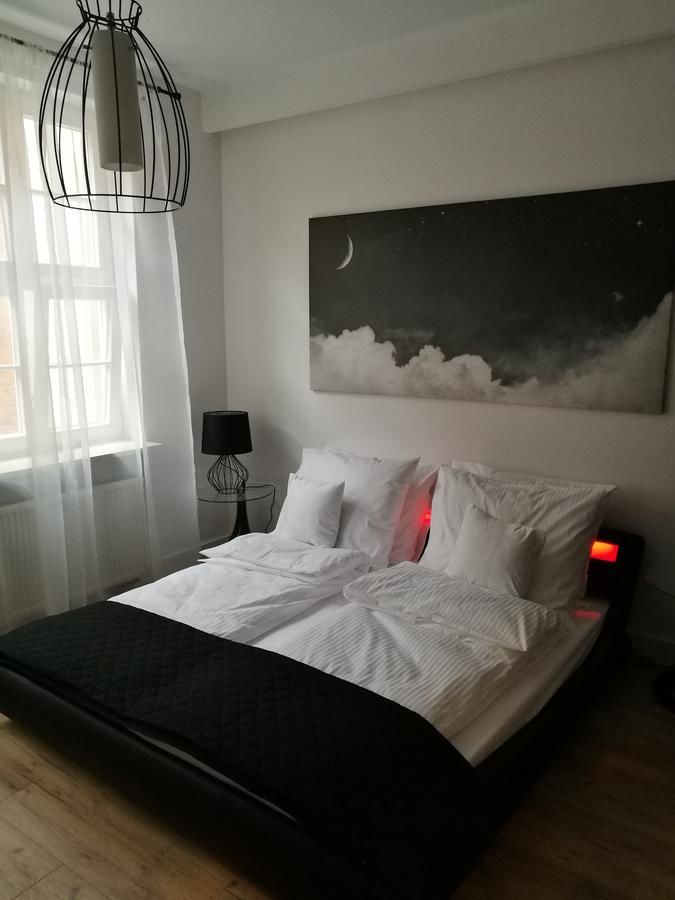 Апартаменты Black&White Apartment- Wierzbowa 5 Познань-32