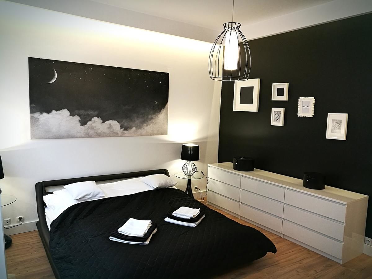 Апартаменты Black&White Apartment- Wierzbowa 5 Познань-35