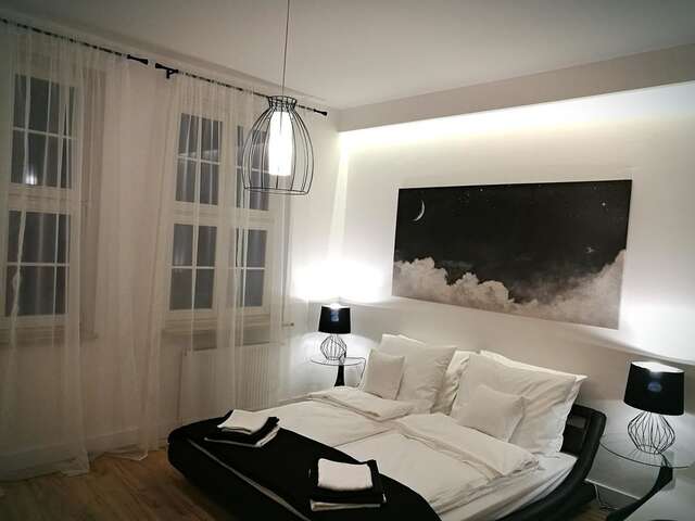 Апартаменты Black&White Apartment- Wierzbowa 5 Познань-36